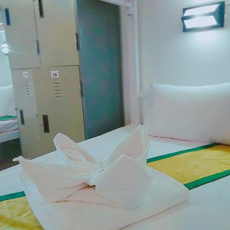 Siri Krabi Hostel Εξωτερικό φωτογραφία