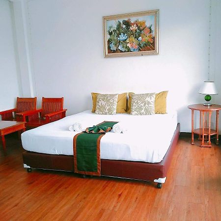 Siri Krabi Hostel Εξωτερικό φωτογραφία