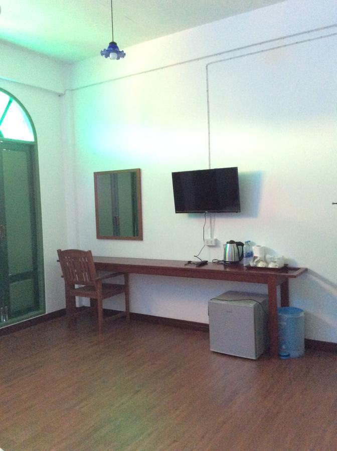 Siri Krabi Hostel Εξωτερικό φωτογραφία