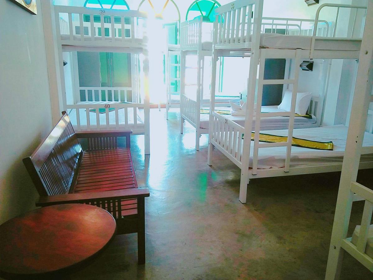 Siri Krabi Hostel Εξωτερικό φωτογραφία