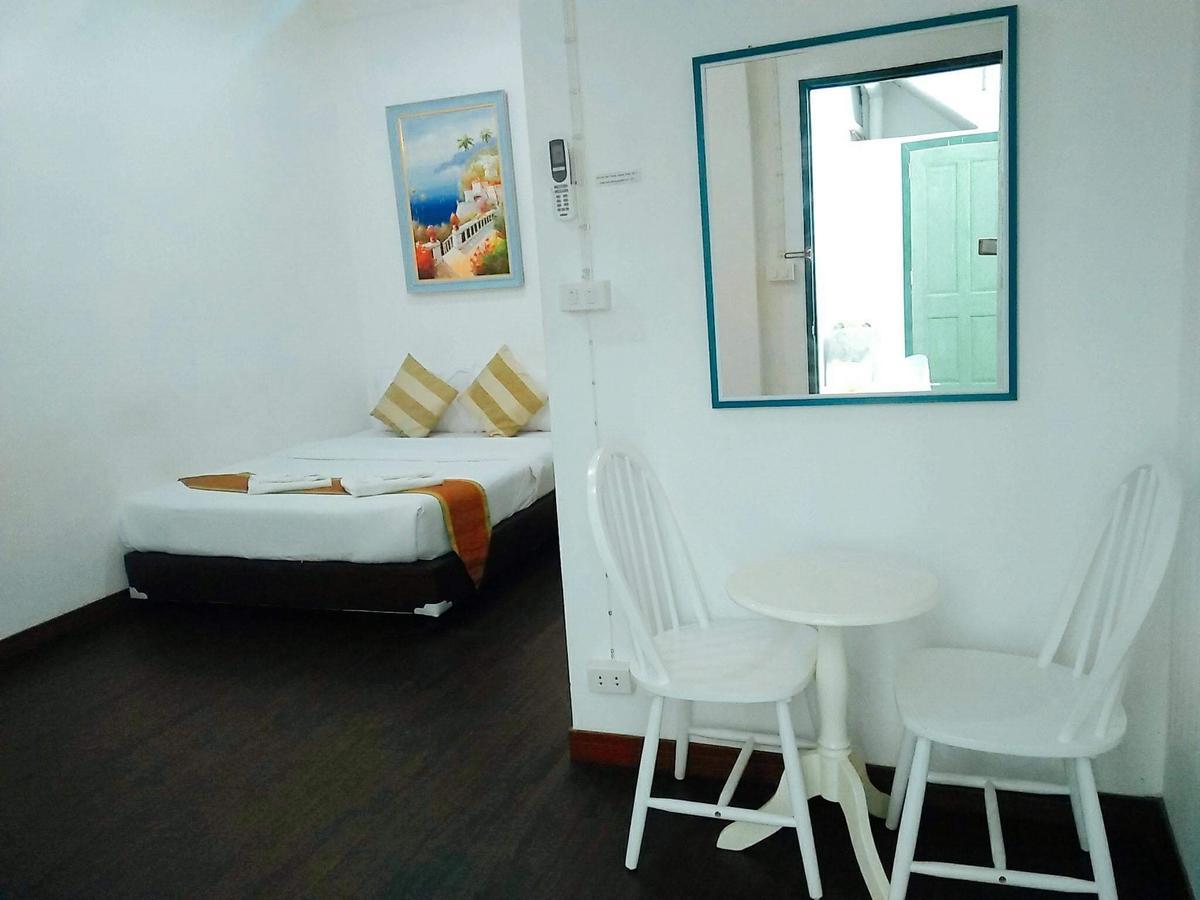 Siri Krabi Hostel Εξωτερικό φωτογραφία
