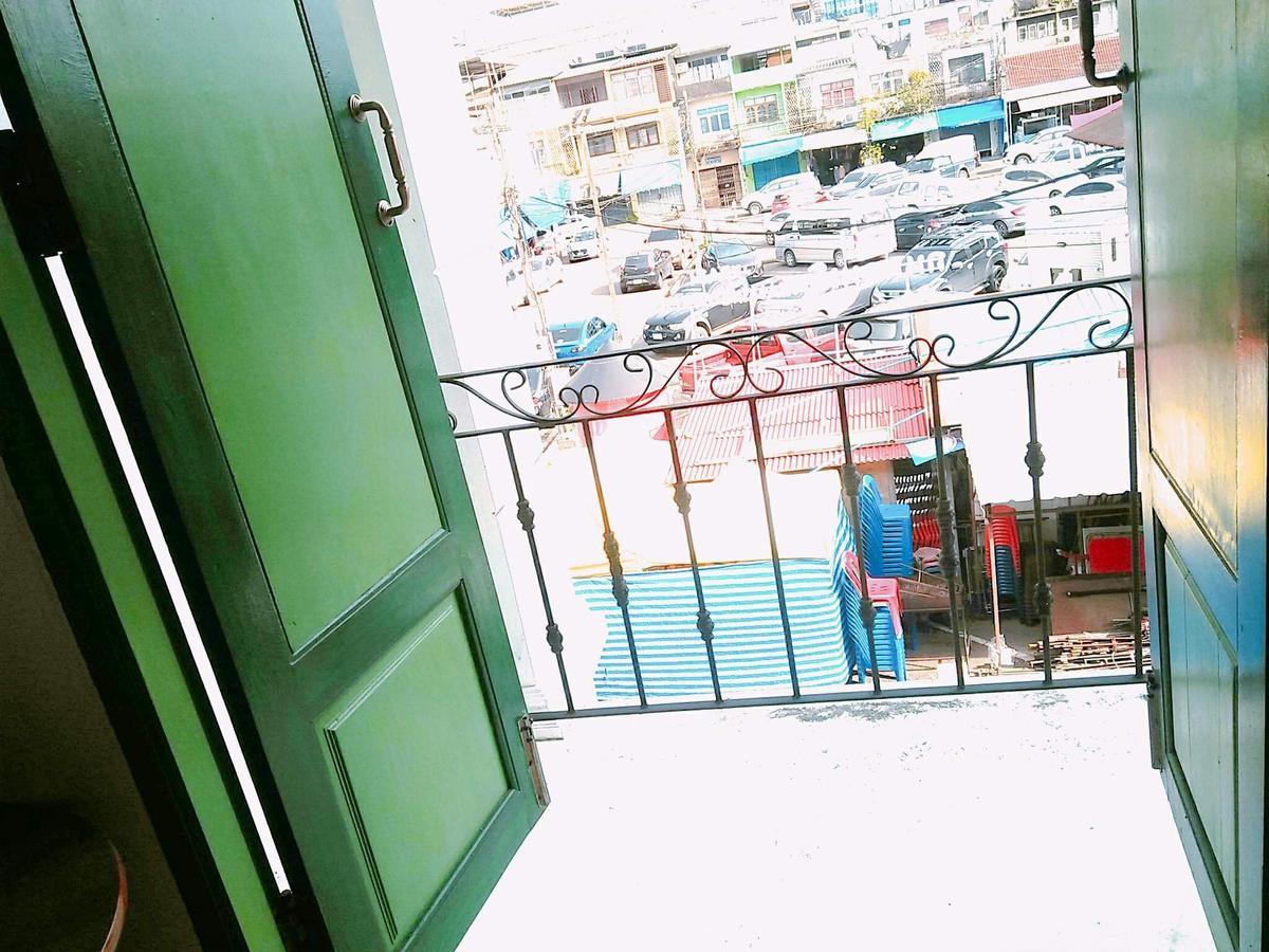 Siri Krabi Hostel Εξωτερικό φωτογραφία