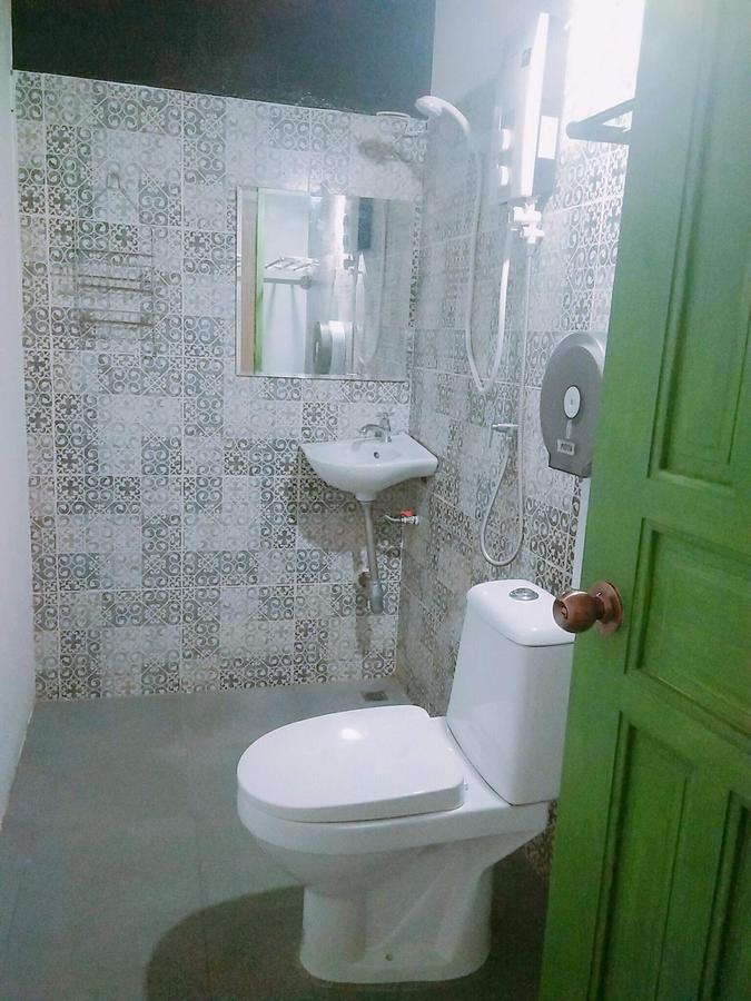 Siri Krabi Hostel Εξωτερικό φωτογραφία